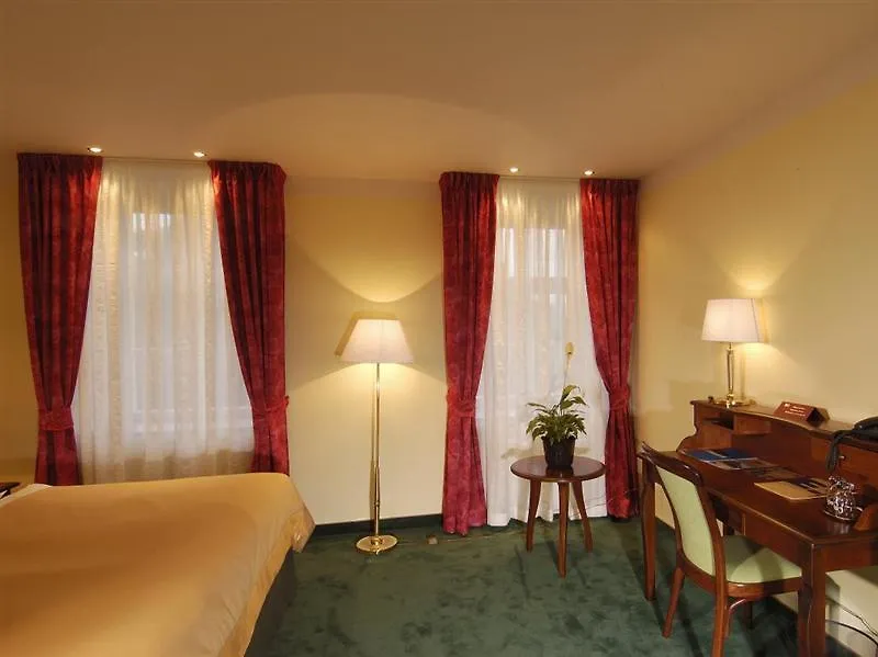 EA Hotel Jeleni Dvur Prague Castle