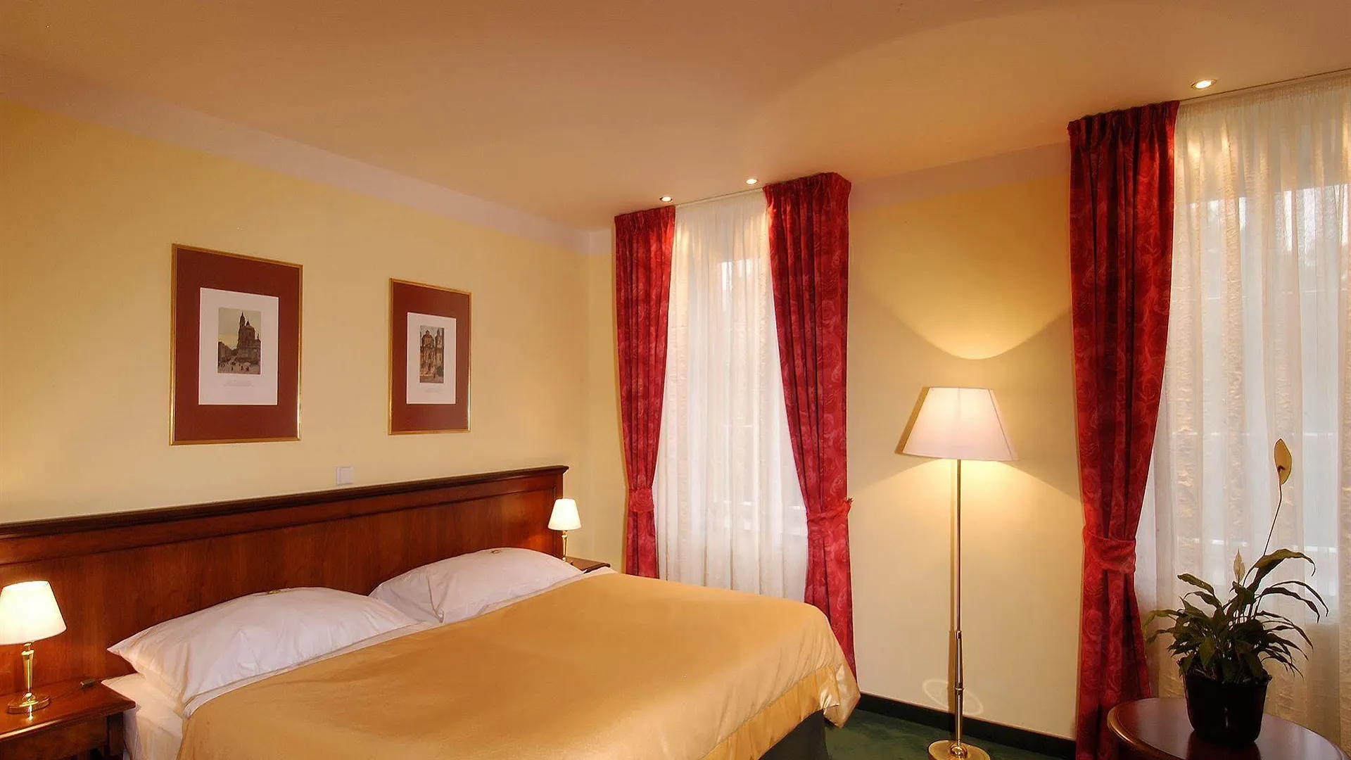 Ea Hotel Jeleni Dvur Prague Castle 3*,  Чехия