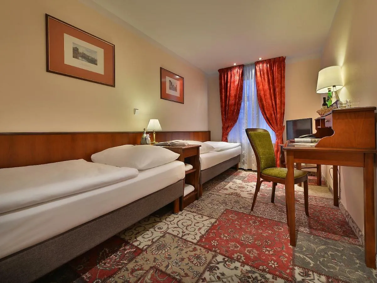 Ea Hotel Jeleni Dvur Prague Castle Csehország