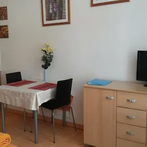 5 Apartmanhotel