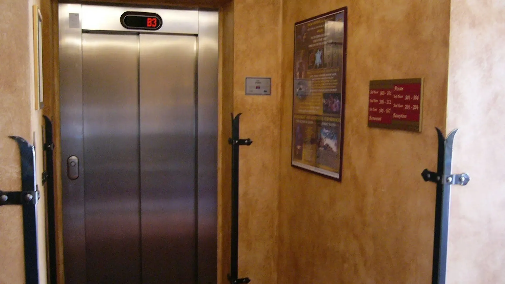 Ea Hotel Jeleni Dvur Prague Castle