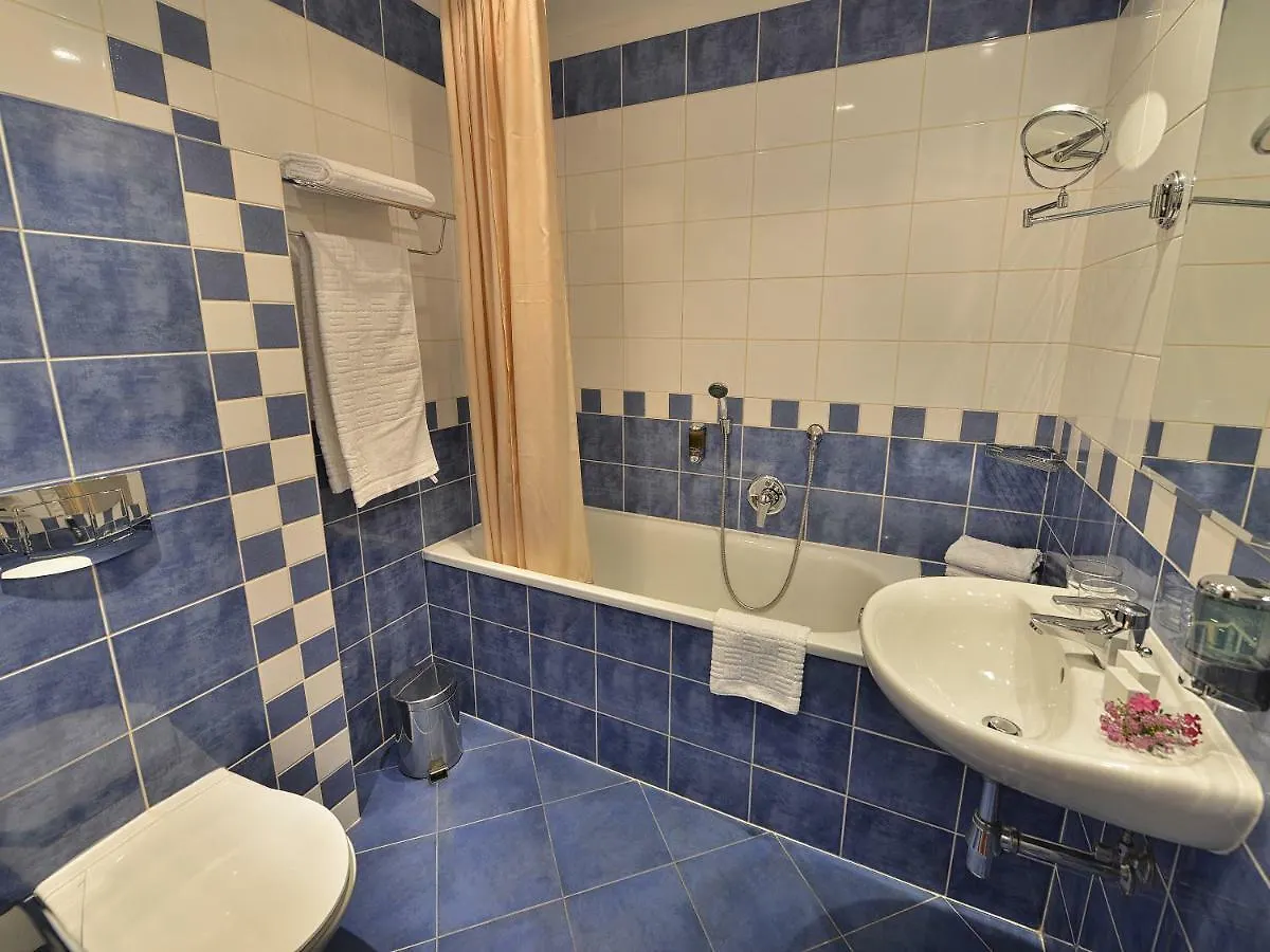 Ea Hotel Jeleni Dvur Prague Castle 3*,
